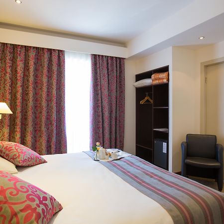 Europe Hotel Erevan Esterno foto