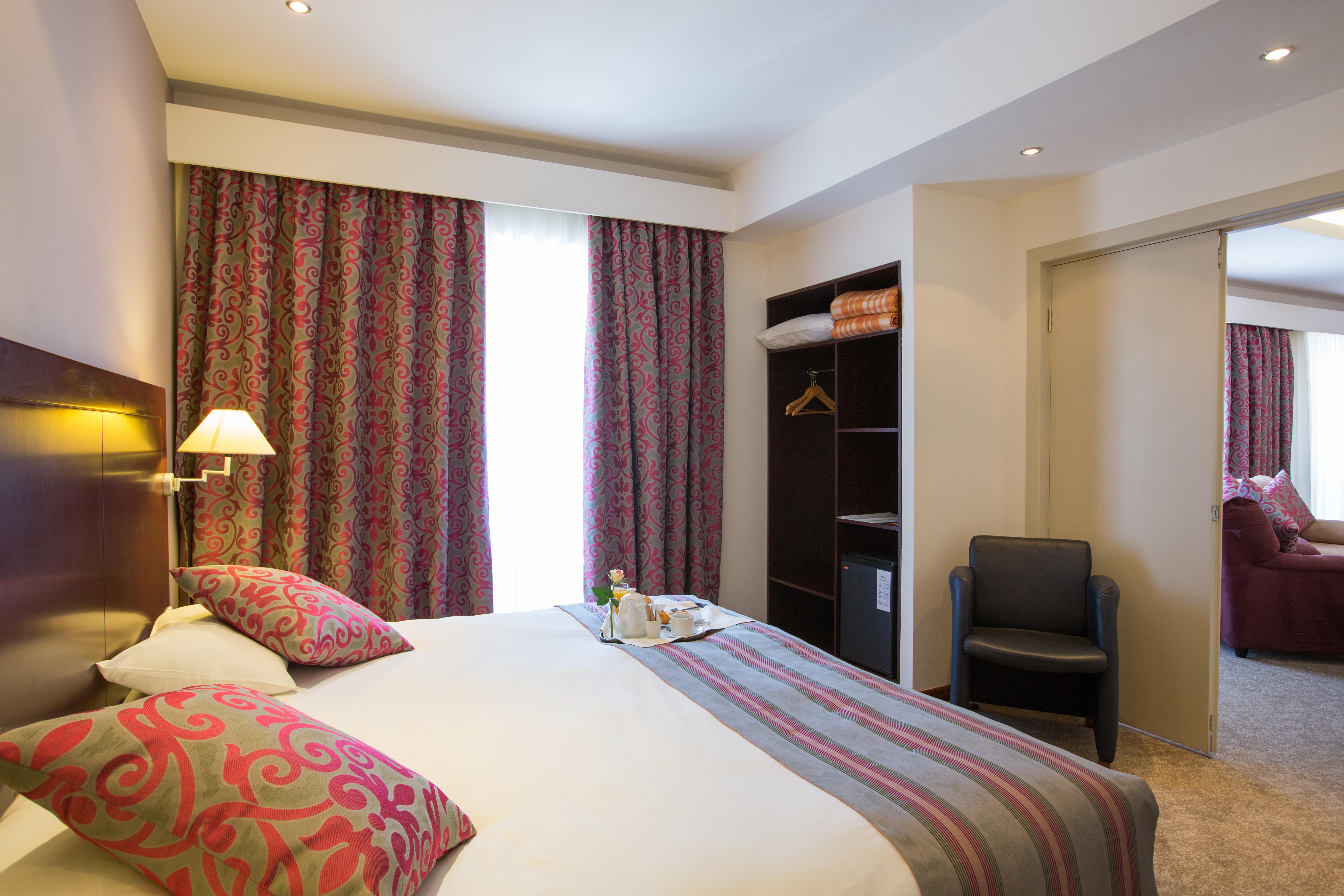 Europe Hotel Erevan Esterno foto