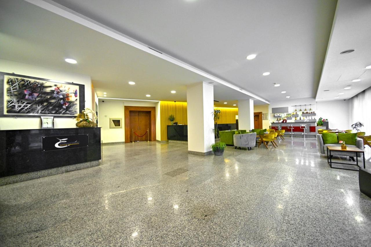 Europe Hotel Erevan Esterno foto