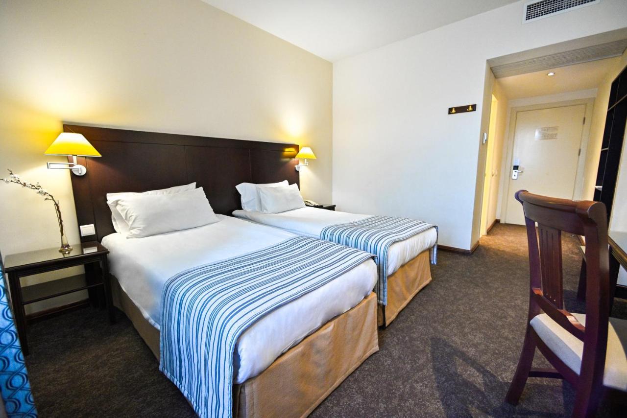 Europe Hotel Erevan Esterno foto
