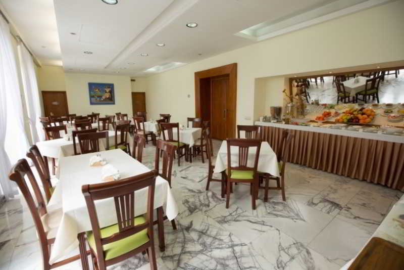 Europe Hotel Erevan Esterno foto